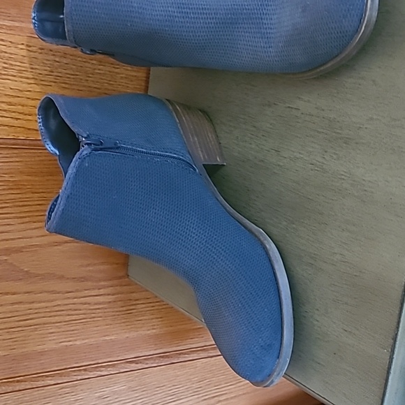 KENSIE 8 1/2 gray ankle boot - Picture 5 of 10